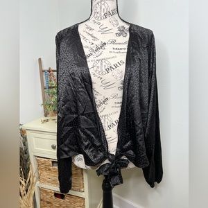 Front Tie Longsleeve Black Top